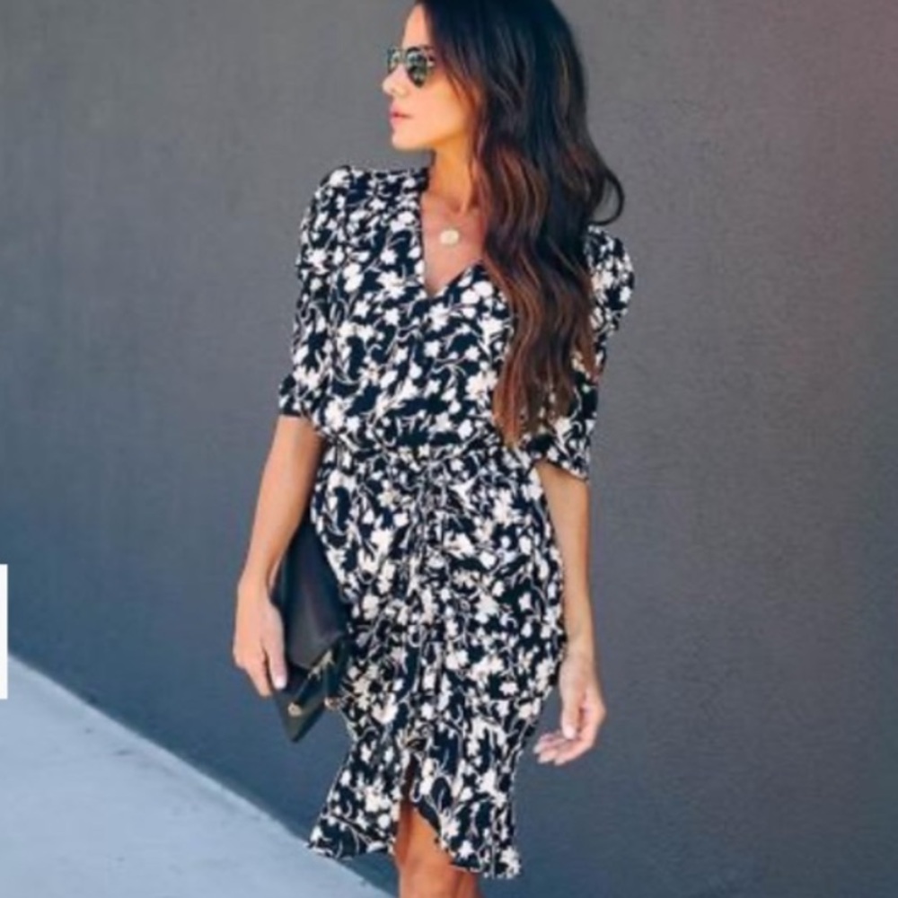 VICI Black Floral Cinched Dress